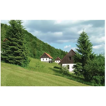 Three-bedroom Holiday In Ferienhaus Stárkov